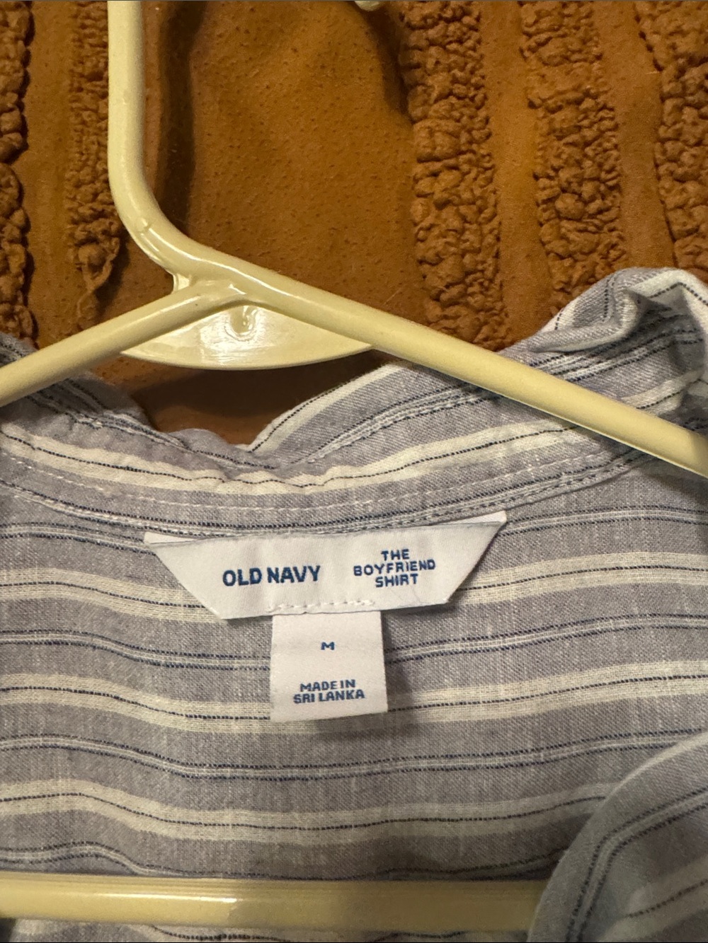 Old Navy Men’s Light Blue and White Striped Button-Down Shirt